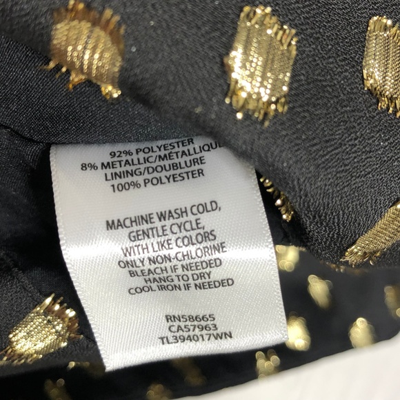 Leith Black V Neck Metallic Gold Cropped Top NWT - Picture 6 of 6